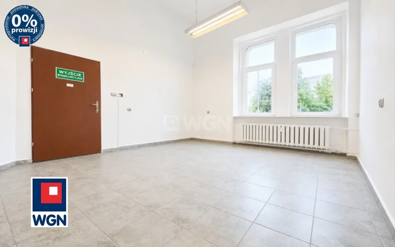 Lokal usługowy na  sprzedaż Mysłowice - Na sprzedaż przestronny lokal przy Rynku z parkingiem | Mysłowice Śródmieście.